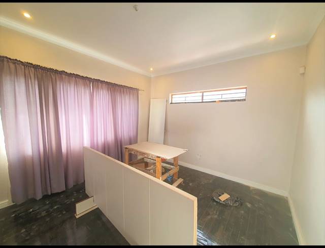 3 BEDROOM HOUSE TO LET IN TOWNSEND ESTATE